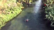 Antalya'da madeni para için suya daldı, bulduğu karşında şoke oldu!