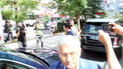 Le traitement d'Ali Sabancı et de son épouse Vuslat Doğan Sabancı se poursuit à Istanbul