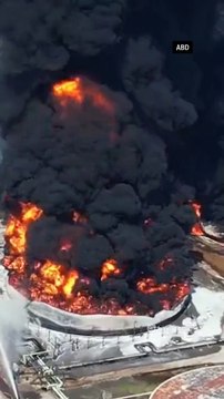 ABD'nin en büyük 3. petrol rafinerisinde yangın çıktı, rafineri kapatıldı. Çevreye büyük zarar veriyor. Petrol fiyatlarını da etkileyebilir...