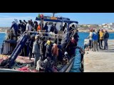 Sbarchi record a Lampedusa 4mila migranti nell’hotspot