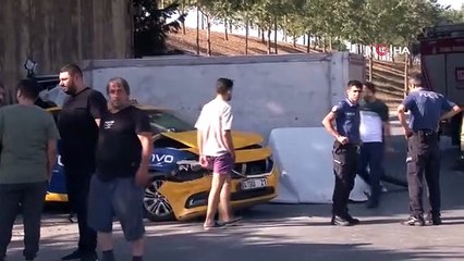 Makas atan sürücü zincirleme kazaya neden oldu: 1'i ağır 3 yaralı
