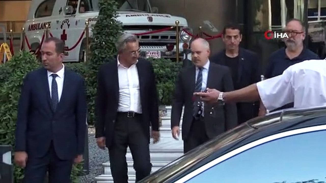 Cumhurbaşkanı Dış Politika ve Güvenlik Başdanışmanı Kılıç, tedavileri devam eden Sabancı çiftini ziyaret etti