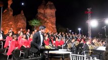 L'Orchestre Philharmonique de la Jeunesse Turque a donné un concert à Nevşehir