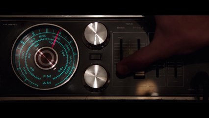 ウルフ・アット・ザ・ドア | movie | 2016 | Official Trailer