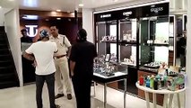 Thieves made a dent in the surprise checking of the police, theft of more than 4 lakhs from four shops.