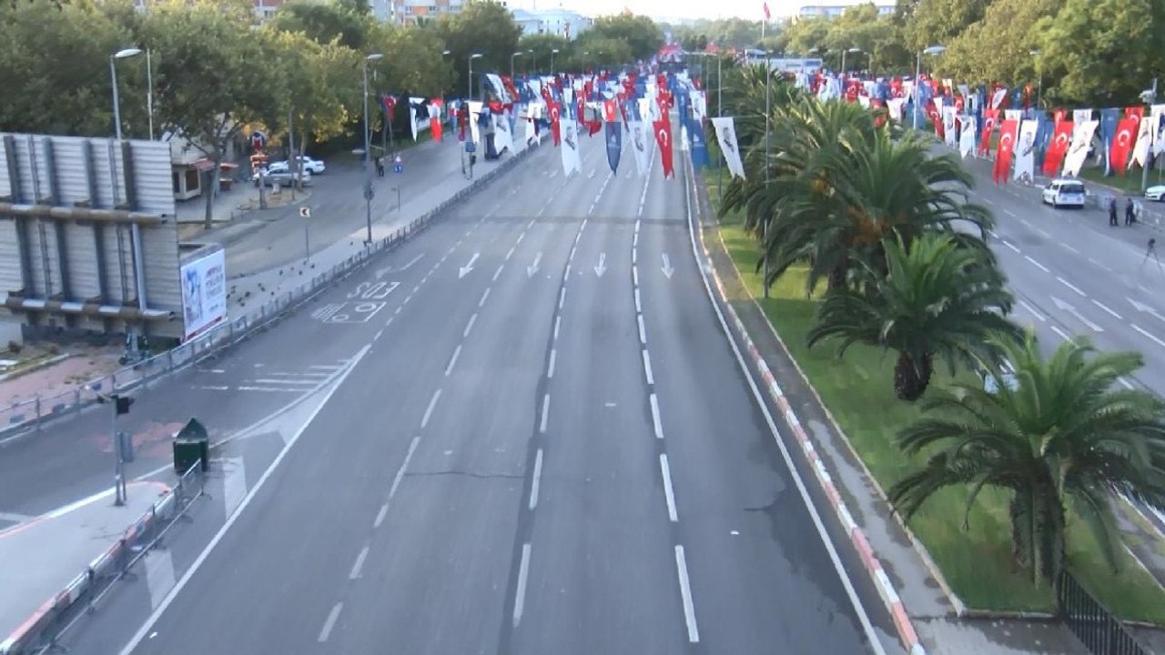 Vatan Caddesi 30 Ağustos Zafer Bayramı provası için kapatıldı