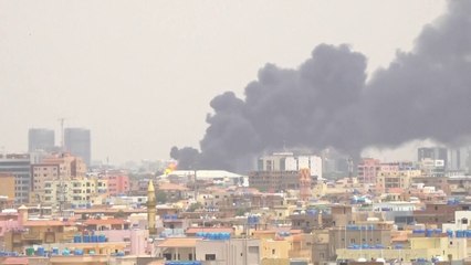 الجيش السوداني يشن هجوما على قوات الدعم السريع في مطار الخرطوم ومحيطه  #العربية