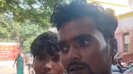 सीतापुर: शर्मसार करने वाली तस्वीर आई सामने, बच्ची की मौत के बाद बाइक पर ले गए शव