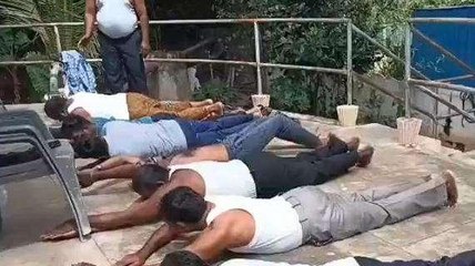 శ్రీ సత్యసాయి జిల్లా: పొర్లు దండాలు పెడుతూ ఆందోళన