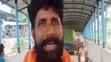 सिवान: रेलवे अंडरपास में बीच सड़क पर खराब हुआ ट्रक, आवागमन हुआ बाधित