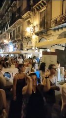 Download Video: La violenza di gruppo a Palermo, le donne tornano a protestare nelle strade della movida