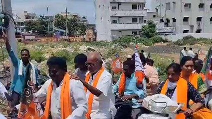 ఆదిలాబాద్: బీజేపీ ఆధ్వర్యంలో భారీ బైక్ ర్యాలీ