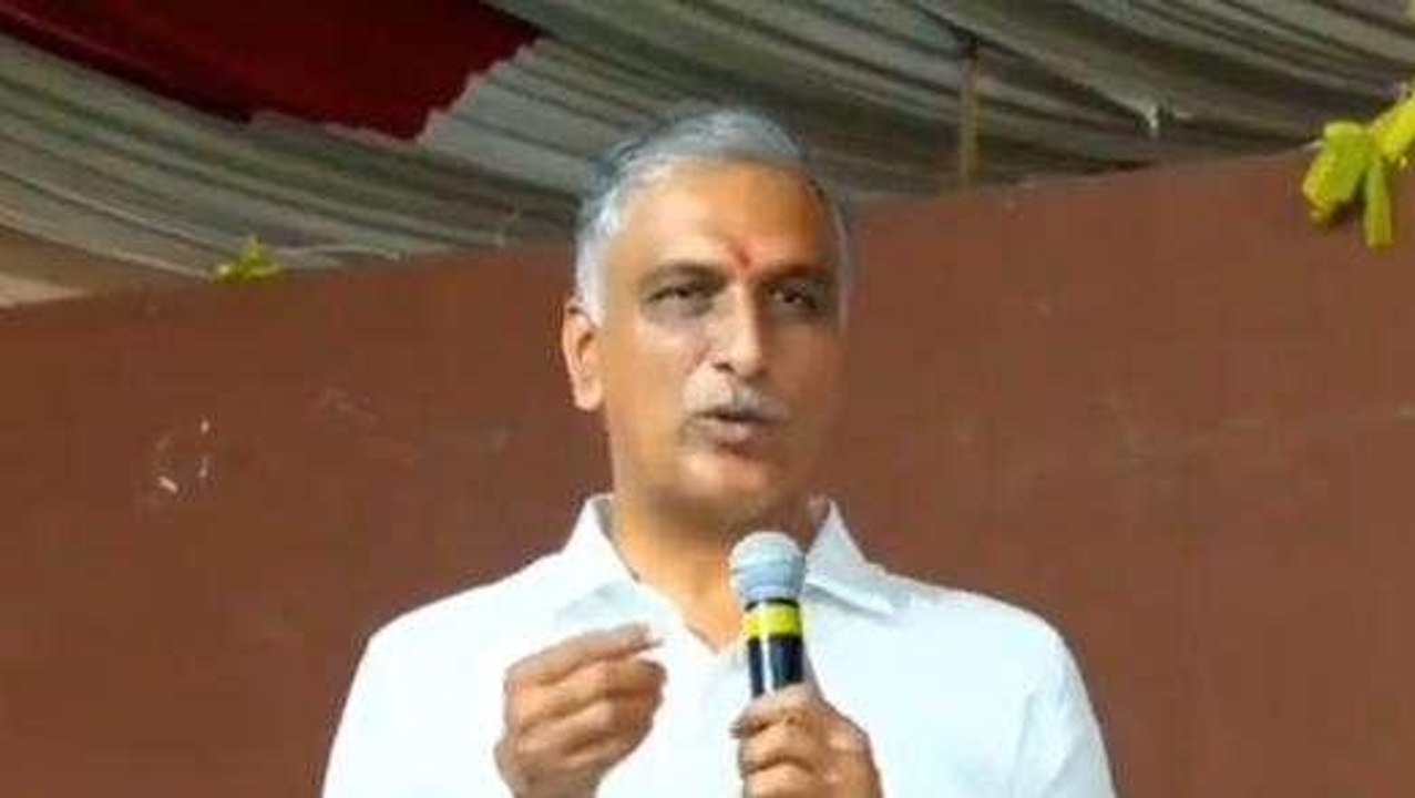 సిద్ధిపేట: కాంగ్రెస్ నాయకుల నోటికి మొక్కాలి.. మంత్రి హరీష్ రావు ఫైర్