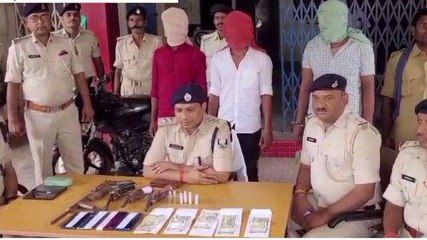 BREAKING: हथियारों के जखीरे और कारतूस के साथ आधा दर्जन अपराधी गिरफ्तार