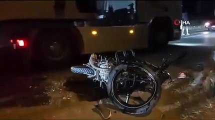 Un véhicule utilitaire léger est entré en collision frontale avec une moto : 1 blessé