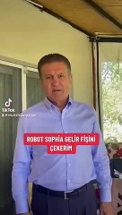 Mustafa Sarıgül, Robot Sophia'yı tehdit etti