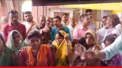 जालौन: पिता का घर में रखा था शव, सम्पत्ति को लेकर बेटियों ने तहसील पर काटा हंगामा