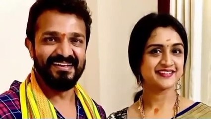 சுற்றுலா சென்ற இடத்தில் மாரடைப்பால் மரணம் பிரபல நடிகரின் மனைவிக்கு நேர்ந்த சோகம்