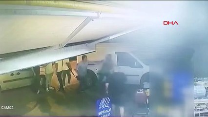 Alkol alamadıkları için büfeye silahla saldırıp 2 kişiyi yaralayan 5 şüpheli tutuklandı