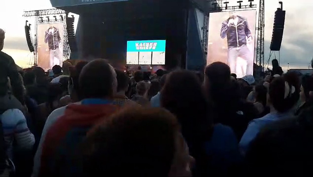 Kaiser Chiefs performing at Victorious Festival 2023