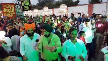 शिव बारात में लहराया तिरंगा, सजाई चंद्रयान-3 की झांकी