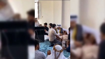 Şanlıurfa'da ilginç görüntüler! Zikir çekerken kendinden geçti