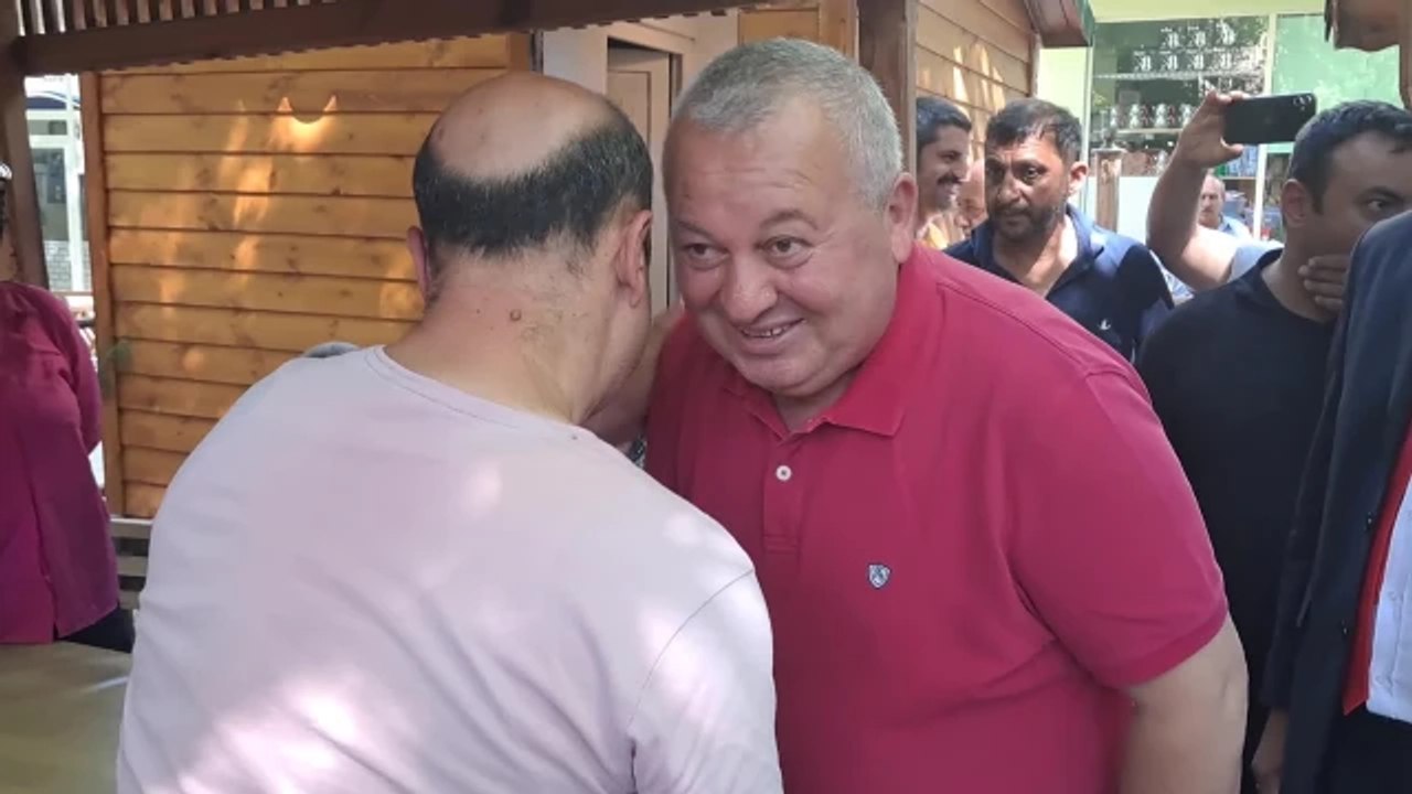 Cemal Enginyurt Ardanuç'ta: "Cumhurbaşkanı Erdoğan Seçimlerden Önce 'Memurlara Vereceğim 22 Bin Liranın Aynısını Emeklilere Vereceğim' Dedi.