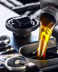 هل استخدام الزيوت الغير موصي بها من الشركة المصنعة للسيارة  يضر بها ؟