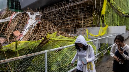 Le typhon Saola, moins violent que prévu, fait des dégâts matériels à Hongkong