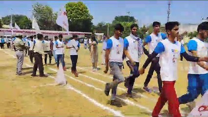 खेलकूद में दिखाया दमखम