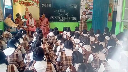 नारा लेखन में स्कूली विद्यार्थियों ने दिखाया हुनर, पुरस्कृत हुए विजेता