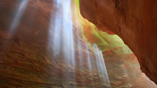 Impresionante efecto de luces en el Gran Cañón de Ganquan de China