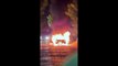 Carro pega fogo de repente e fica completamente destruído pelas chamas no Centro de Cajazeiras