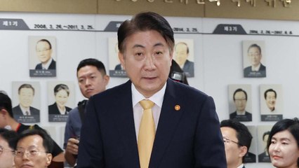 이동관 방통위원장 "공영방송, 신뢰 회복하도록 노력" / YTN