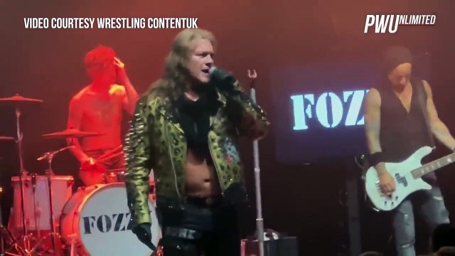 Chris Jericho Pays Tribute To WWE Bray Wyatt During Fozzy Concert