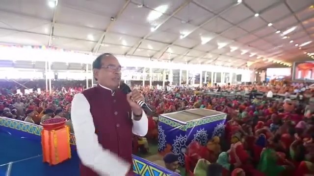 सावन के महीने में गैस सिलेंडर ₹450 में दिया जाएगा बहनों को सस्ता गैस सिलेंडर मिल जाए: CM शिवराज
