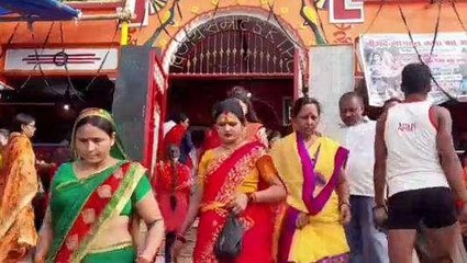 शेखपुरा: सावन के अंतिम सोमवारी को बाबा कामेश्वर नाथ मंदिर में उमड़ी भीड़, देखें वीडियो