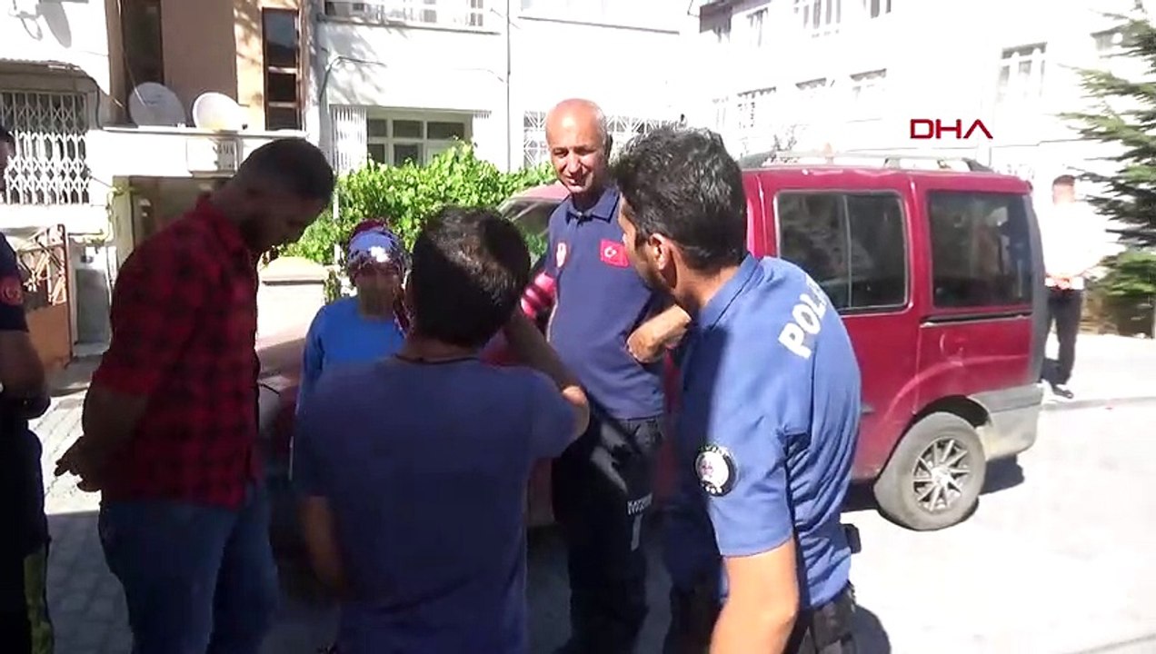 Une femme se met en colère contre le fait qu’elle vive d’un mariage religieux et met le feu à sa maison