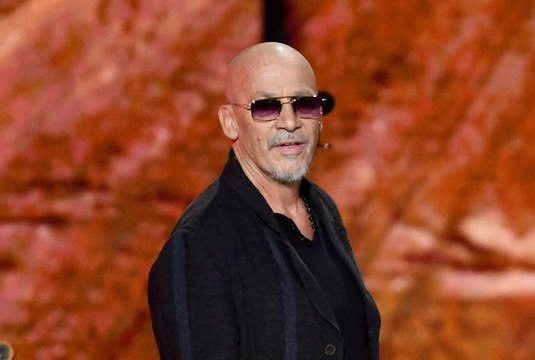 Florent Pagny face à la rechute de son cancer : « Entre 5 et 10 années de traitement »… L’évolution de sa maladie inquiète les médecins