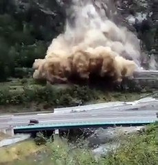 Deslizamento de terra fecha autoestrada e ferrovia entre a França e a Itália