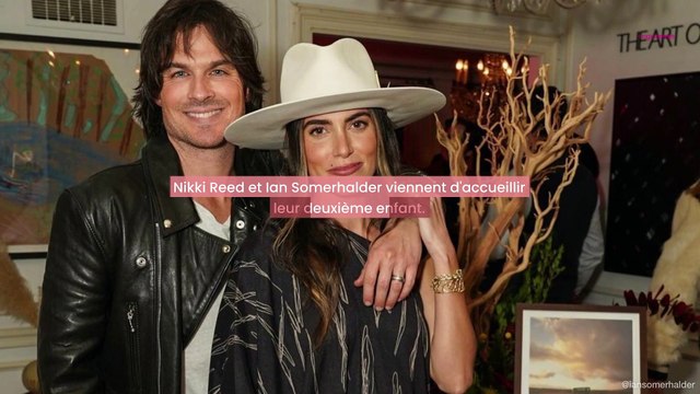 L'actrice Nikki Reed rend hommage aux sages femmes
