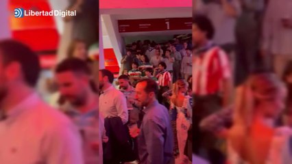 La Plaza de Toros de Bilbao al unísono: "¡Qué viva España!"