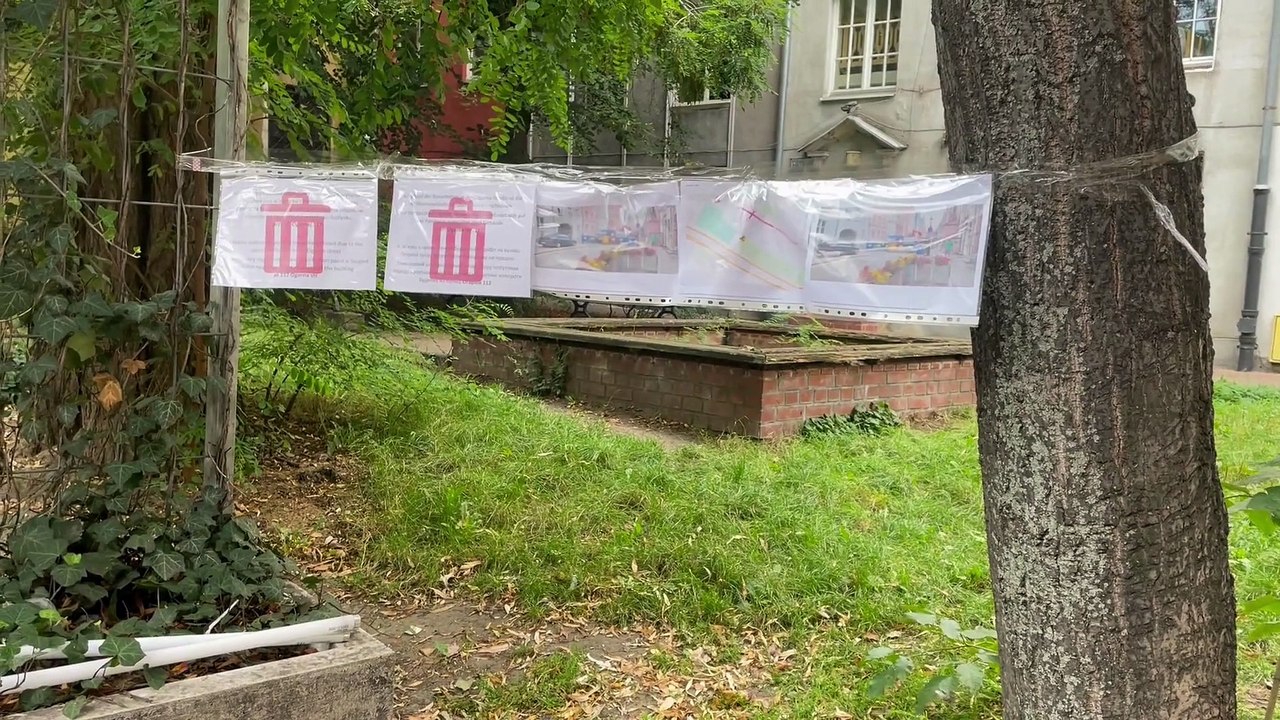 Gdańskie wycieczki ze śmieciami na ul. Ogarnej / Dziennik Bałtycki