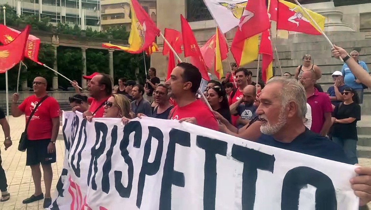 La protesta dei percettori palermitani del reddito di cittadinanza