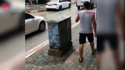 Hatay'da ağır hasarlı bina sağanak nedeniyle yıkıldı
