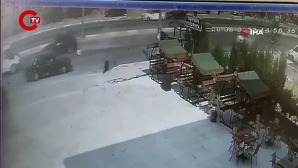 Denizli'de karavan ile hafif ticari araç çarpıştı 9 kişi yaralandı