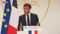 Le Président de la République, Emmanuel Macron, prend la parole, lors de la 29e édition de la conférence des ambassadeurs et ambassadrices.