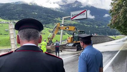Bormio, esonda il torrente Frodolfo, immissario del fiume Adda: statale 38 chiusa Ss38 al km99/700