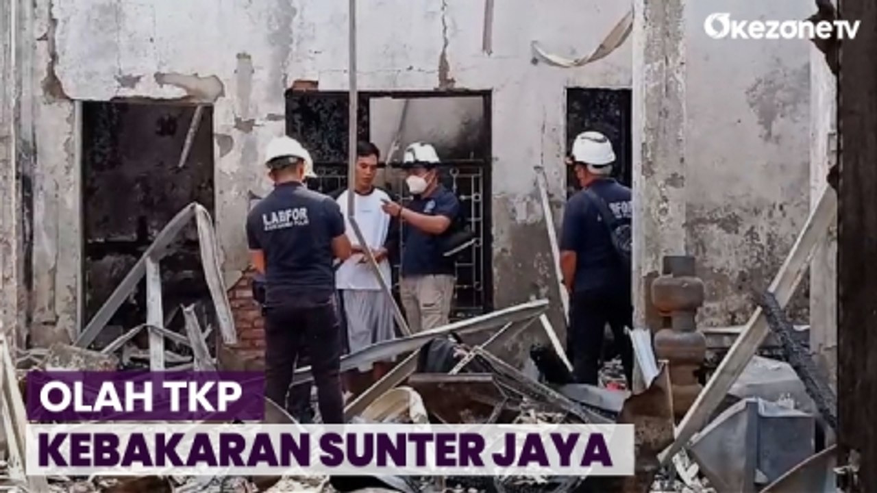 Olah TKP Kebakaran yang Tewaskan Satu Keluarga...