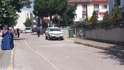 KARDEŞLERİN SİLAHLI KAVGASINDA 2 ARACA MERMİ İSABET ETTİ